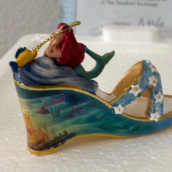 Bradford Exchange Disney Once Upon a Slipper Ornaments Sleeping Beauty and Ariel - Picture 3 of 15